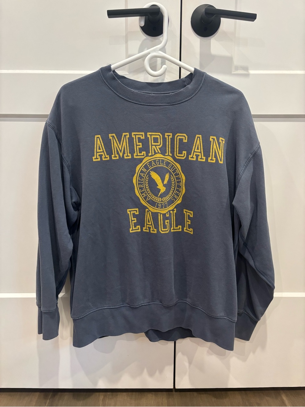 American Eagle Outfitters Blue Crewneck Sweatshirt with Yellow Print